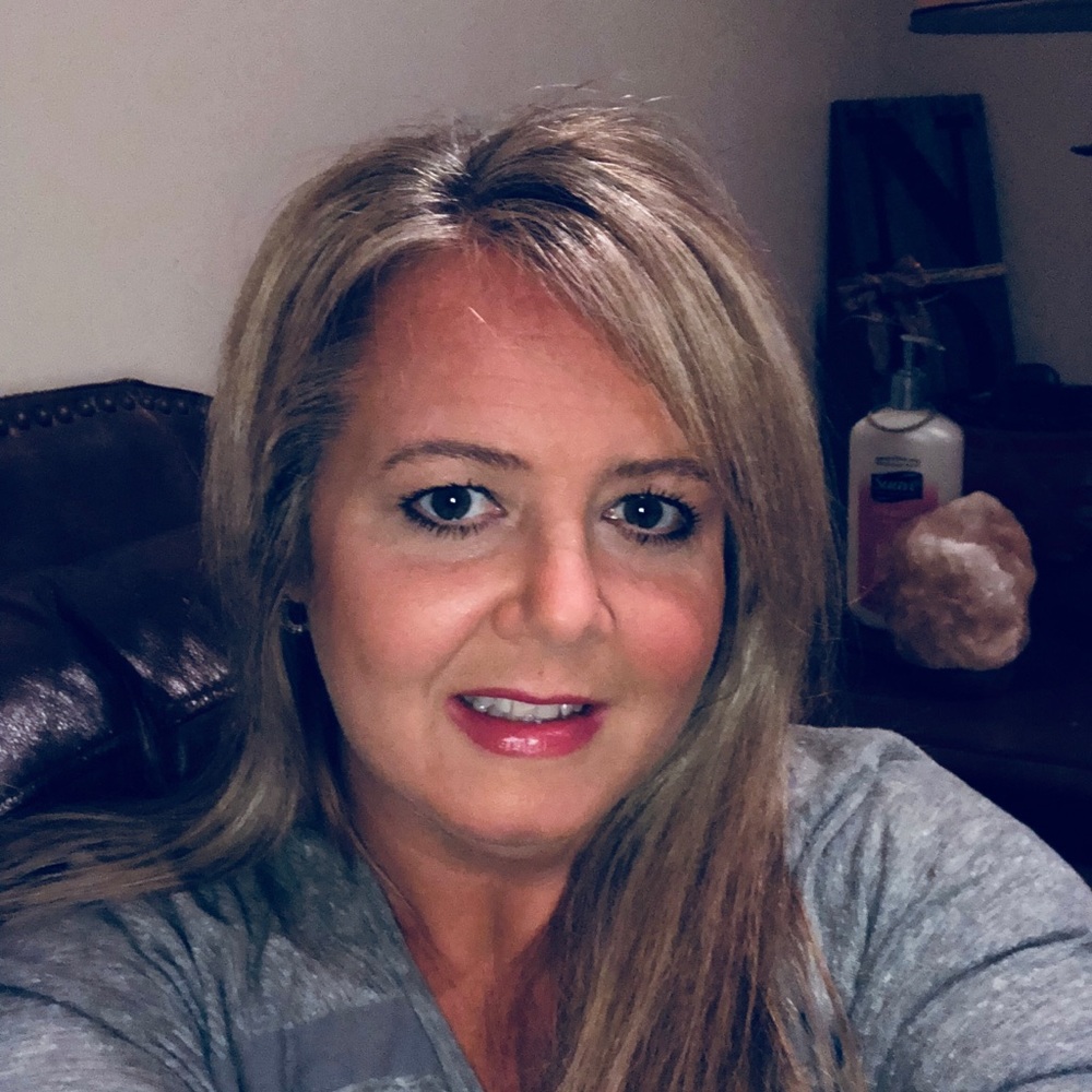 Meet your Posher, Tiffany